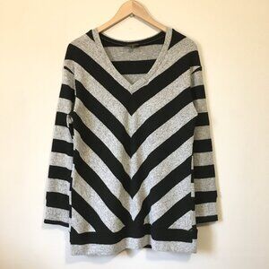 Suzanne Betro Punky Grey Black Tire Chevron Stripe Knit Sweater
